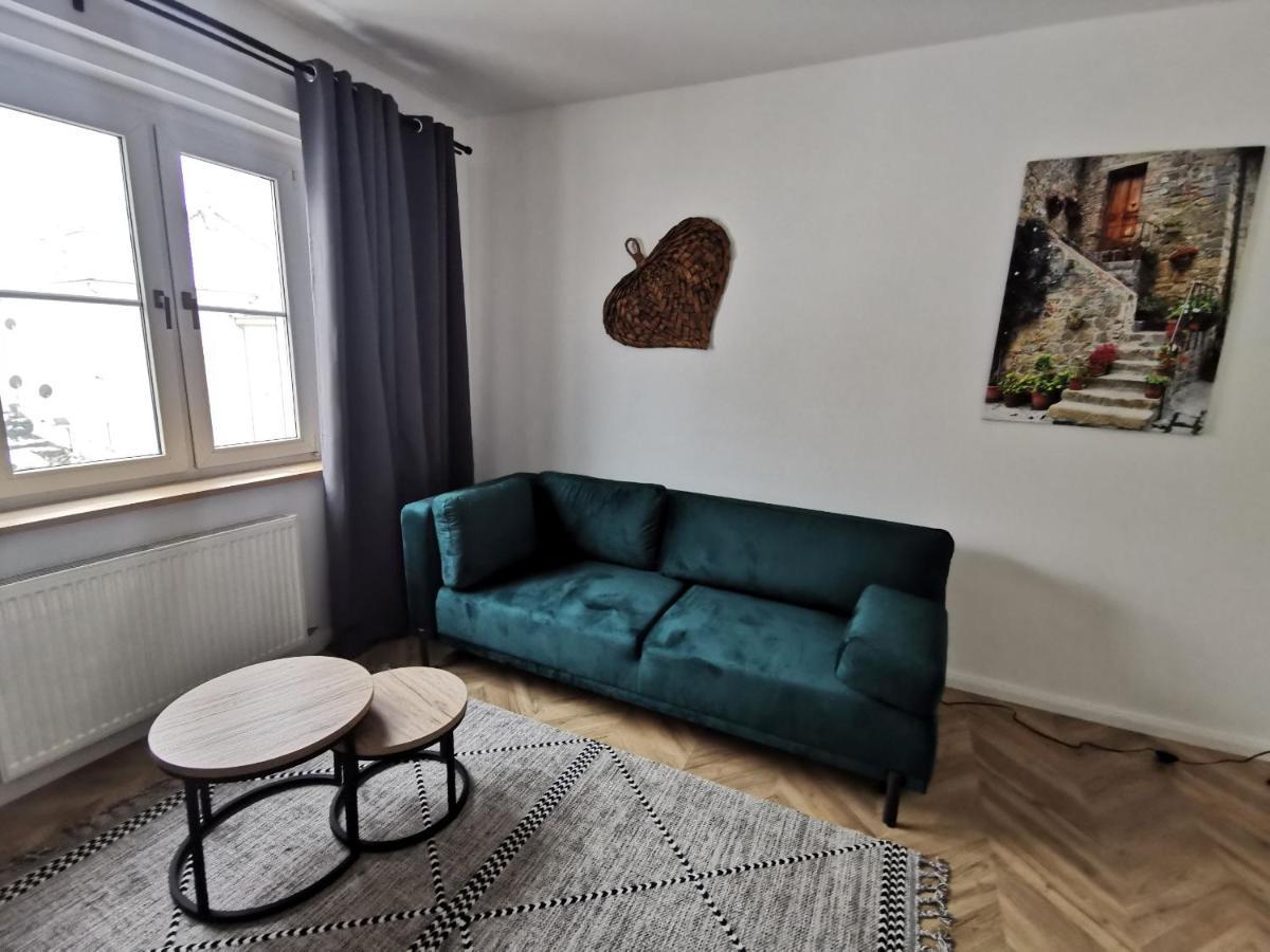 Apartament Black&White Jelenia Gora Exterior photo